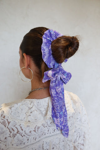 sannah-scrunchie-with-tie