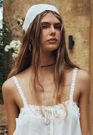 vintage-petticoat-headscarf